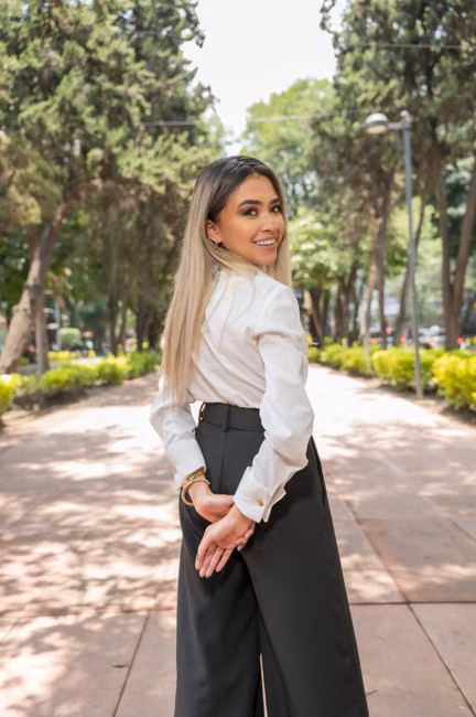 Canais e horário de atendimento da Amanda Fit Stores